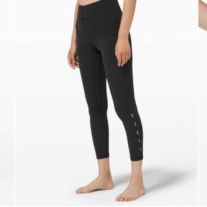 Unlimited 25” keyhole lululemon leggings